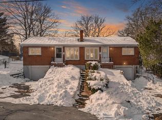 4 A Amelia Pl #4, Halifax, NS B2Y 2C8