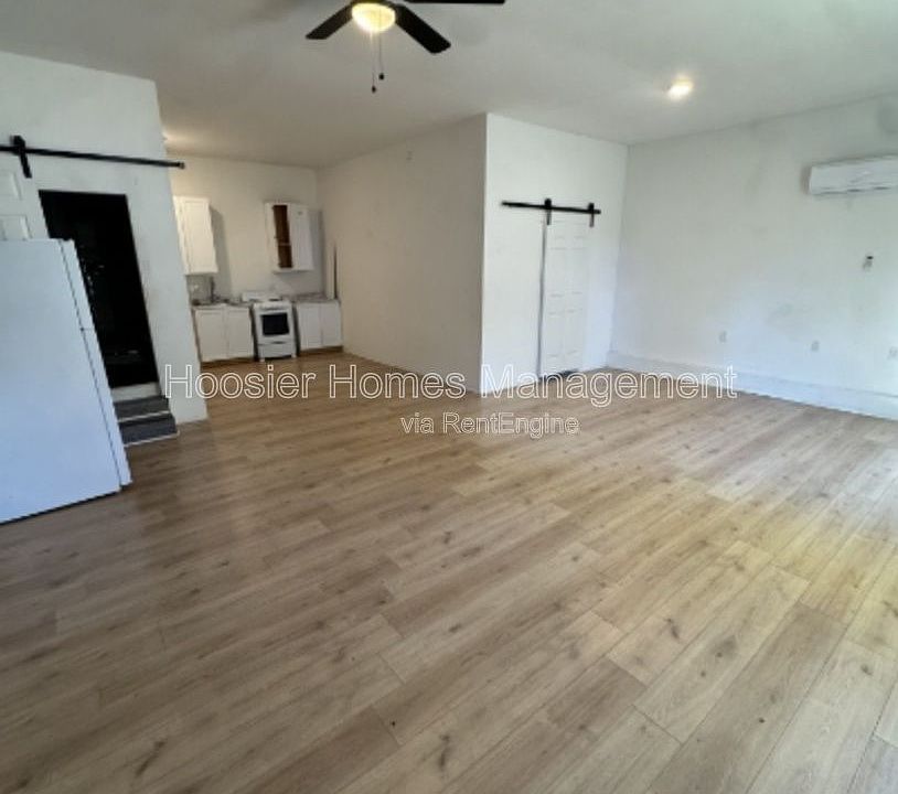 1st image of 1466 S Worth Ave #B