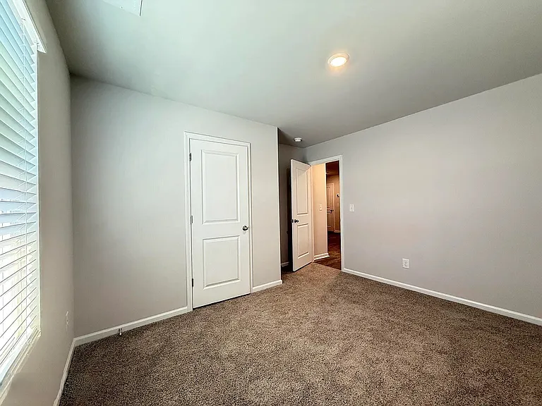 5171 Meagan Ln NE — Photo 6