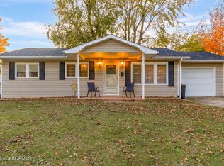 1111 S Roache St, California, MO 65018