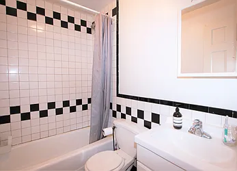 Rented by R New York