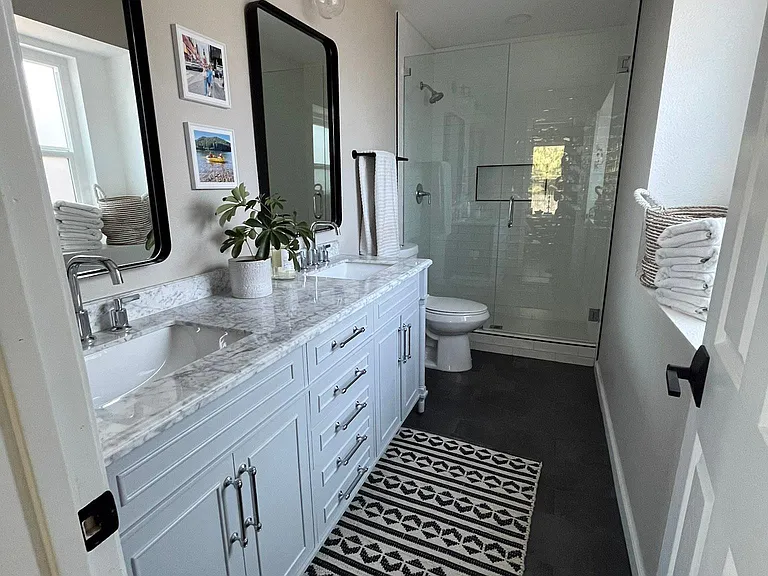 5229 Champlain St — Photo 7