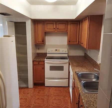 5th image of 7430 NW 18th St APT 105