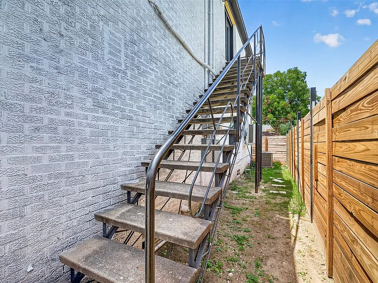 3701 Hutchins St — Photo 8