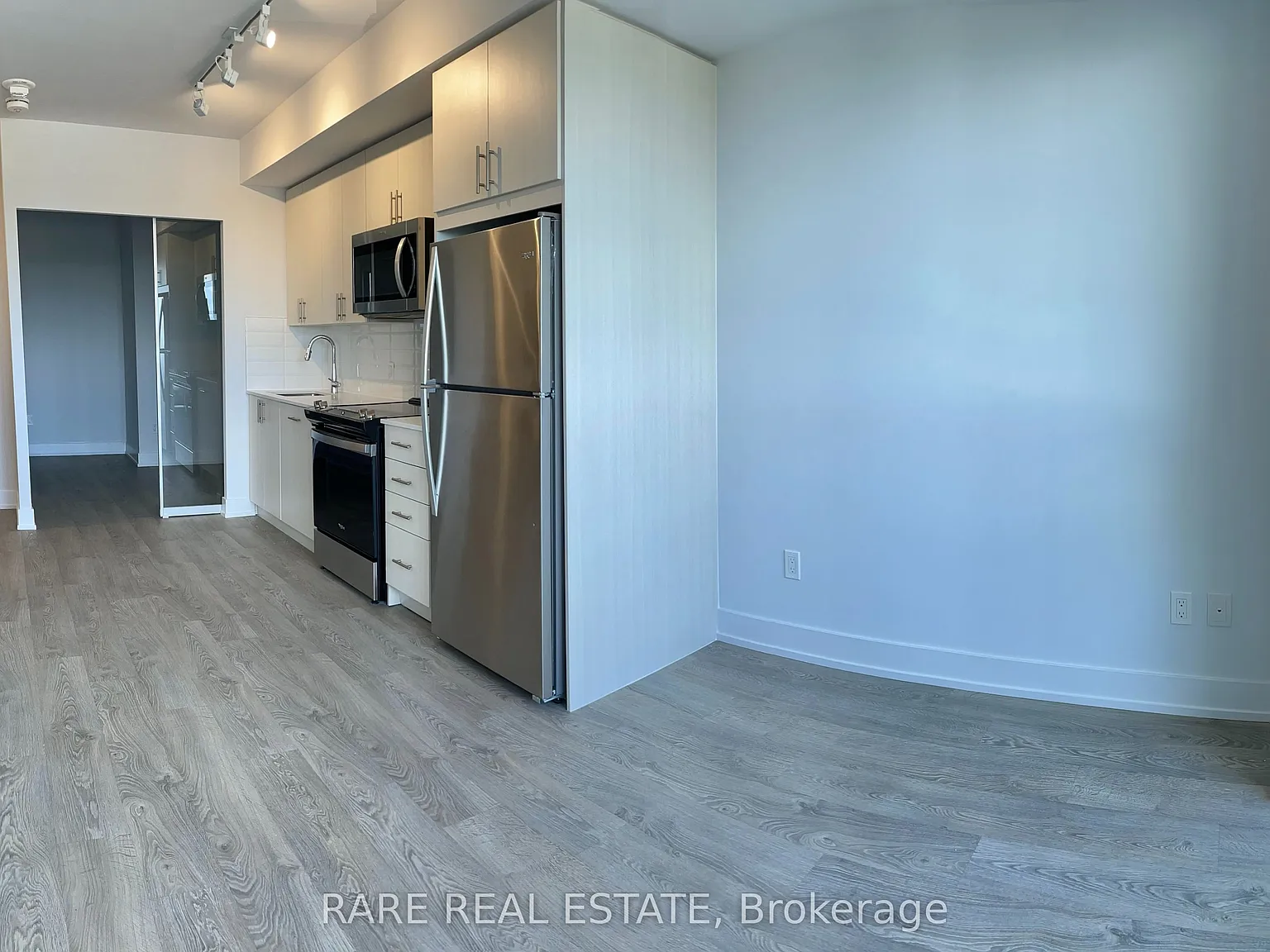 2 bed, $2,200 — Photo 3
