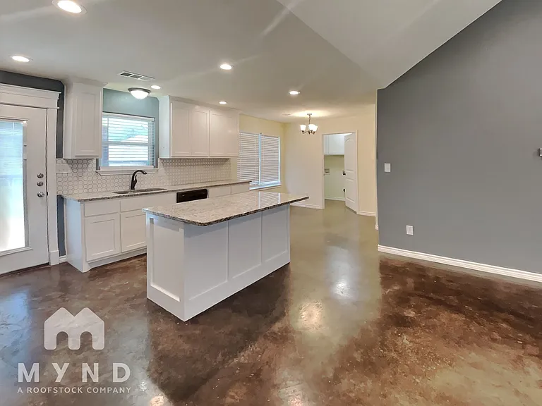 2715 San Gabriel Dr — Photo 6