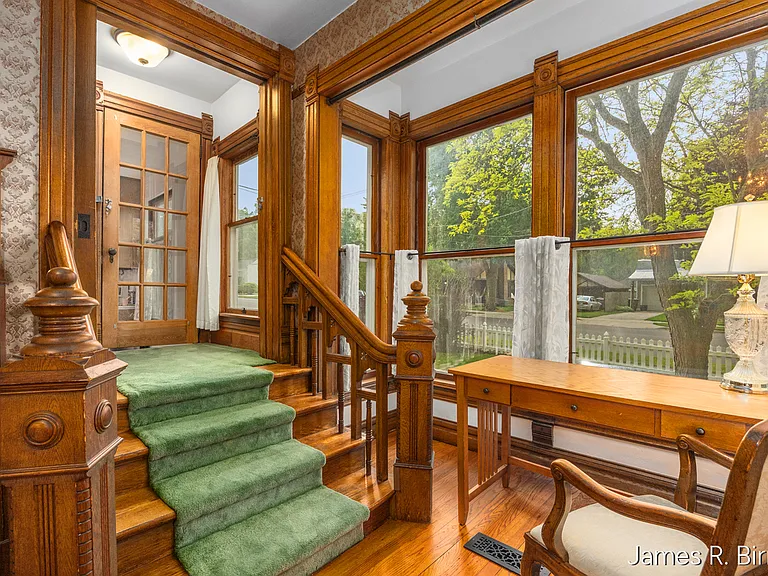 529 Avery St — Photo 23