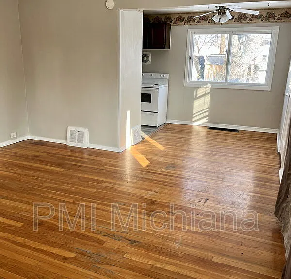 4414 Huron Cir — Photo 3