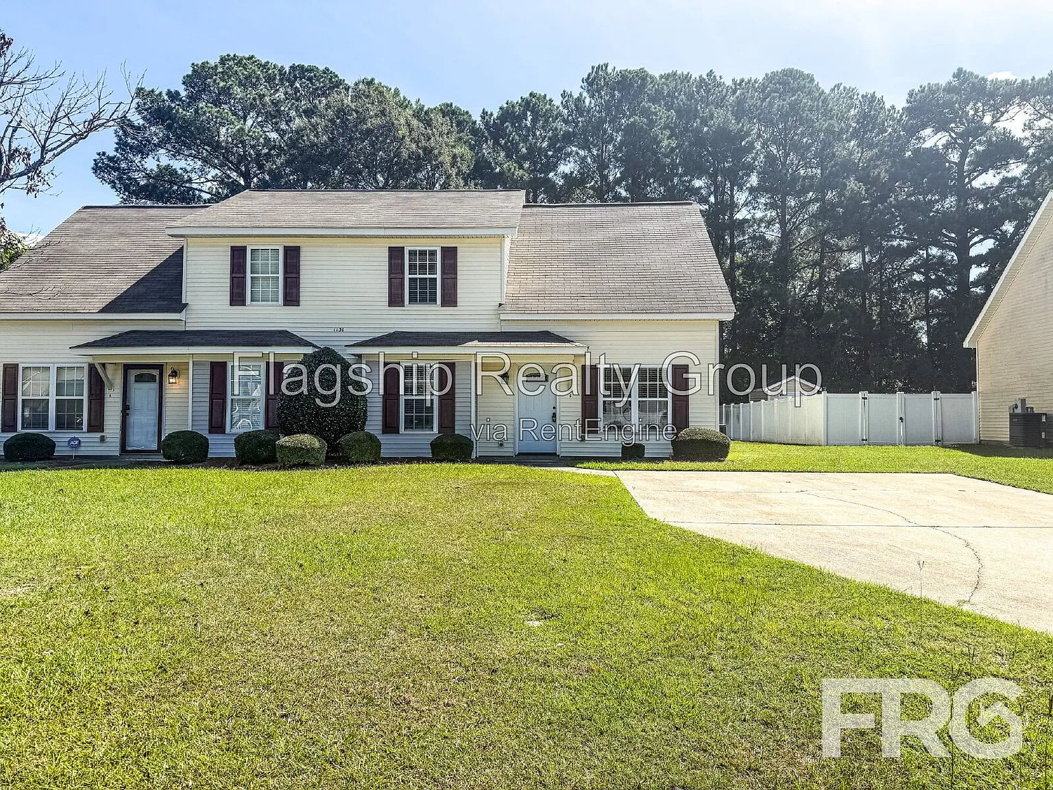 3 bed, 3.0 bath, 1382 sqft, $1,800 — Photo 1