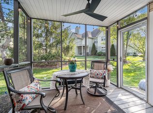 1731 Coburn Ct, Ann Arbor, MI 48108