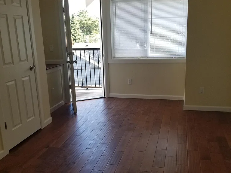 5728 Roosevelt Way NE — Photo 17