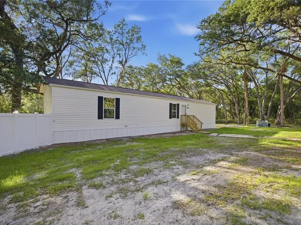 7626 SE 183rd Avenue Rd, Ocklawaha, FL 32179