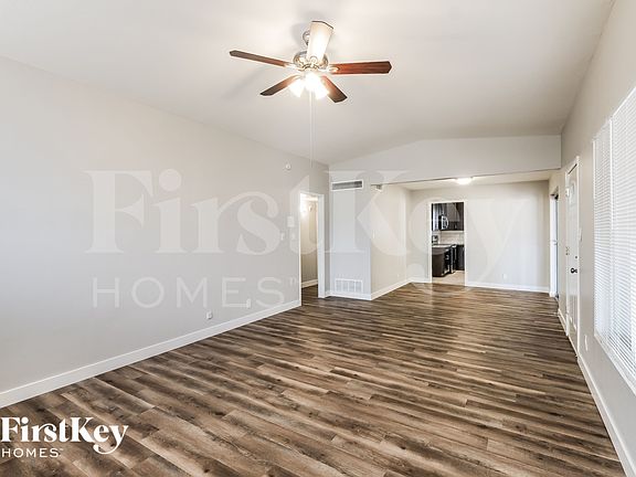 3rd image of 4144 E Almeria Rd