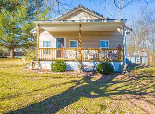 1230 Ohio Ave, Etowah, TN 37331