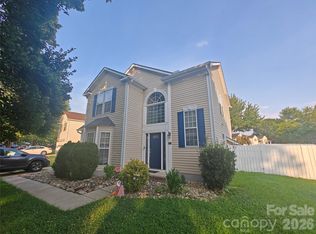 9026 Shenington Pl, Charlotte, NC 28216