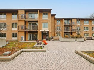 2420 W Talcott Rd APT 109, Park Ridge, IL 60068