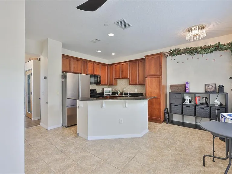 1307 Salem Orchard Ln — Photo 10