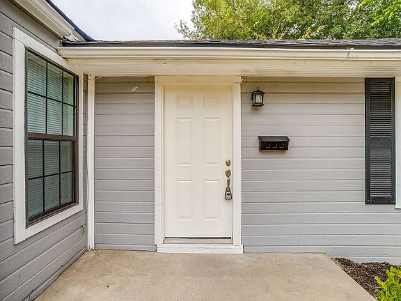 4th image of 7348 Brazos Ave