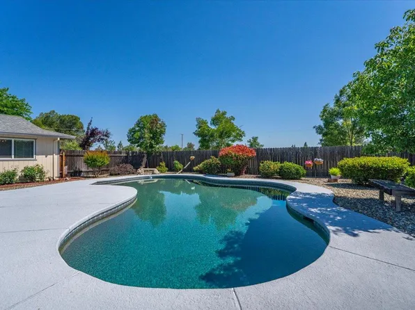 5320 Maybelle Way, Anderson, CA 96007