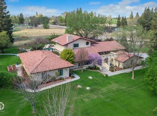 921 Moon Ranch St, Bakersfield, CA 93314