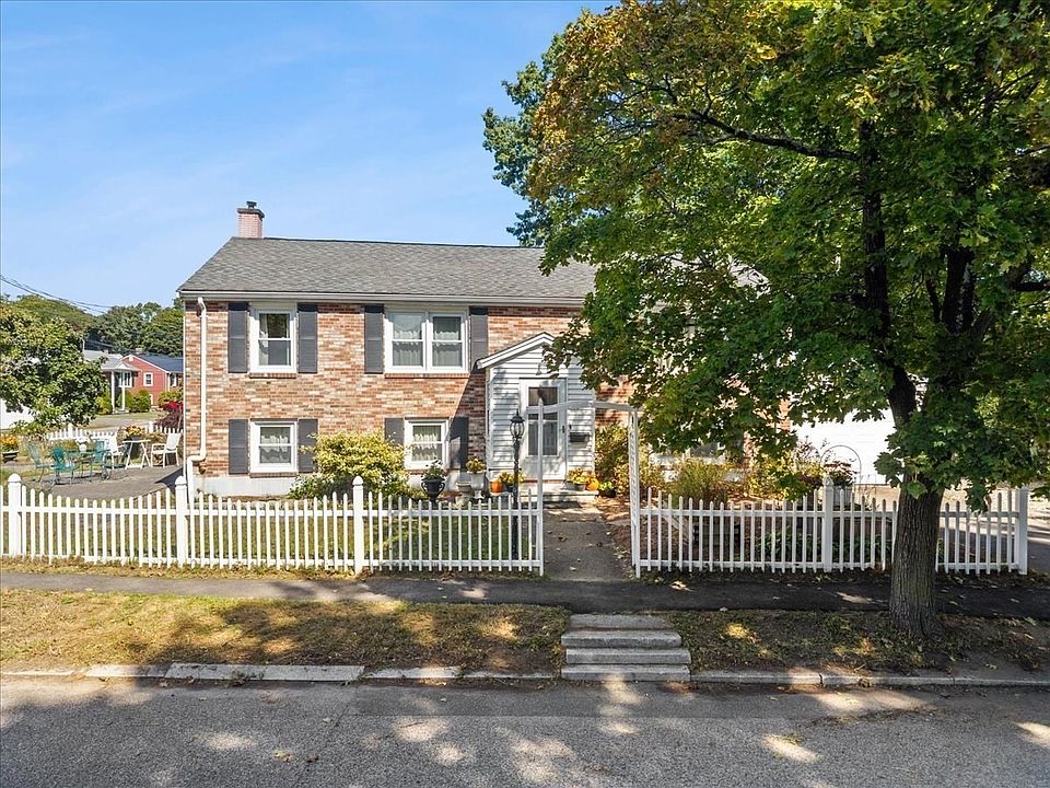 1st image of 116 Running Brook Rd