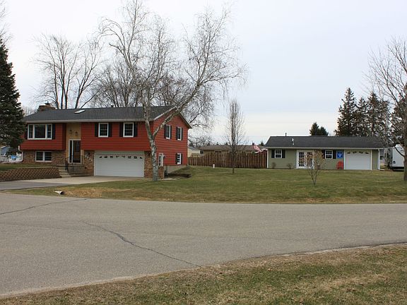 3rd image of 8324 Verlynda Dr