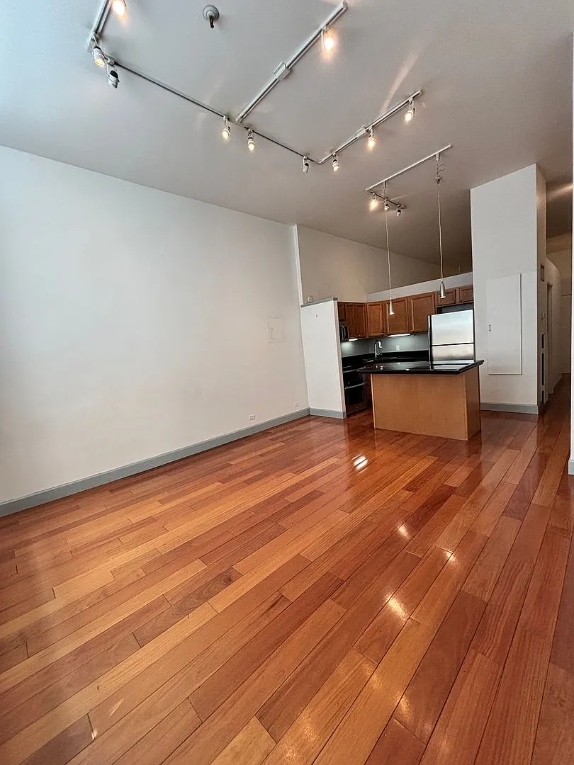 Historic Downtown Loft with Vaulted Ceilings | Walk to LoDo & Union Station! Available Now!! — Photo 4