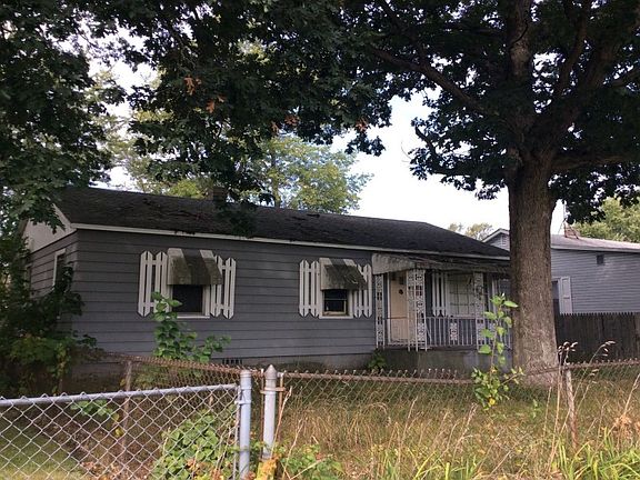 3rd image of 2934 Benton St