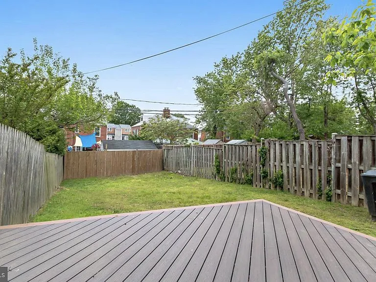 308 S Veitch St — Photo 20