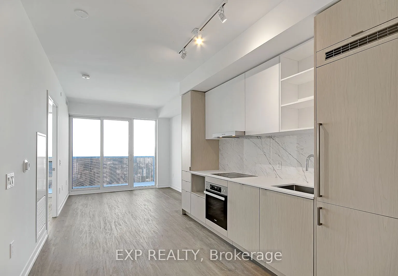 2 bed, $2,700 — Photo 1