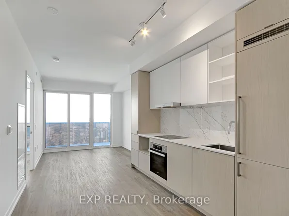 55 Cooper St, Toronto, ON