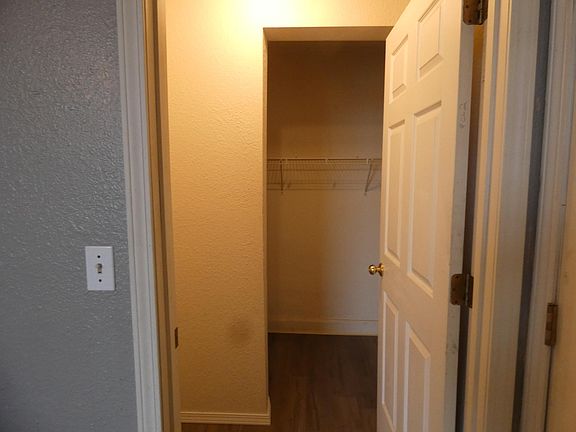 walk in closet
