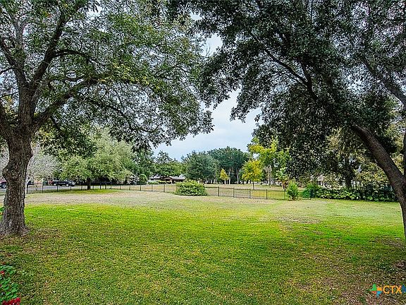 2nd image of 123 Royal George Cir