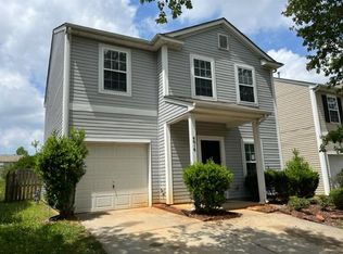 4616 Meadowfield Rd, Charlotte, NC 28215