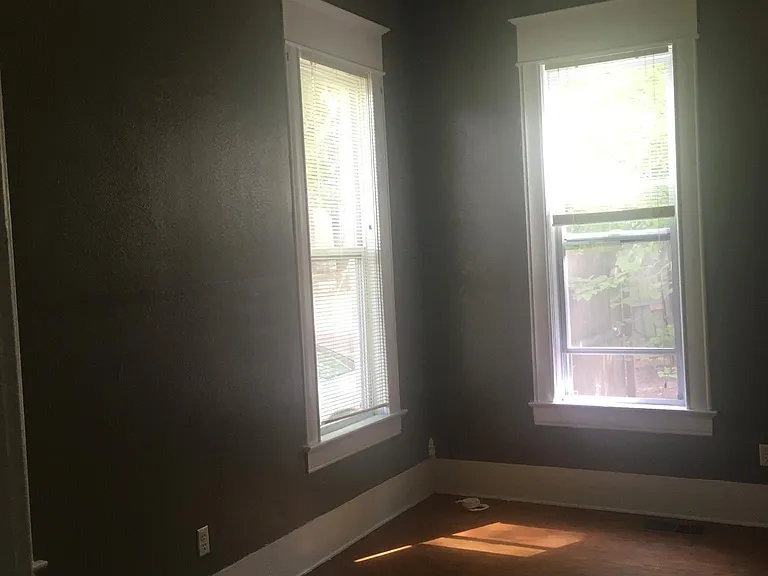 1008 E Austin St — Photo 17