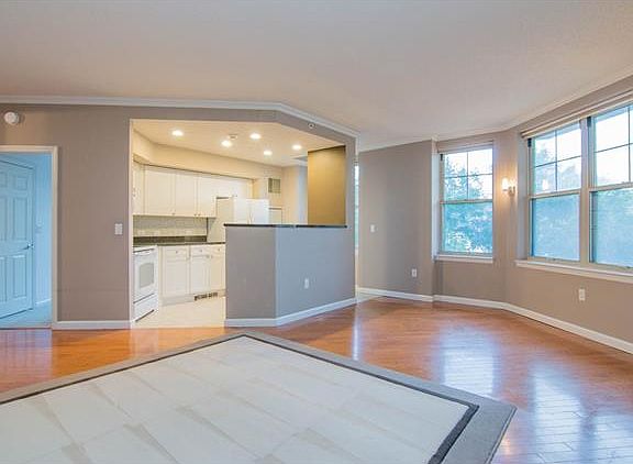 4th image of 300 Mamaroneck Ave APT 237