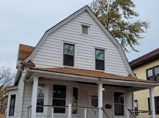 38 N Spring Ave, La Grange, IL 60525