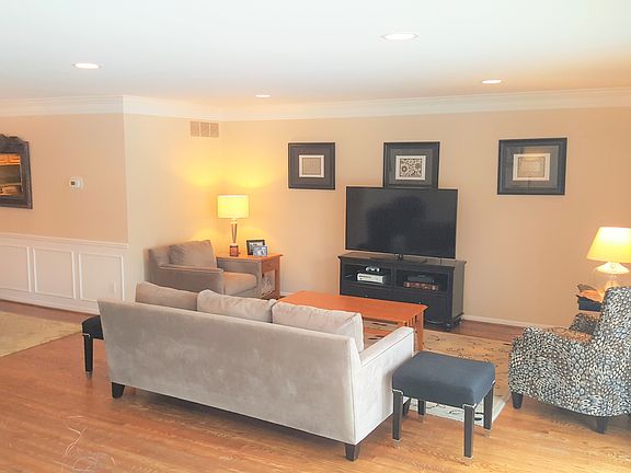 5th image of 9382 Beechcrest Dr