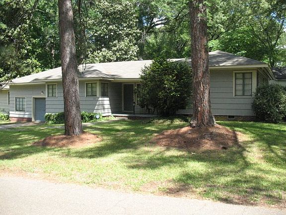 3rd image of 550 Naples Rd