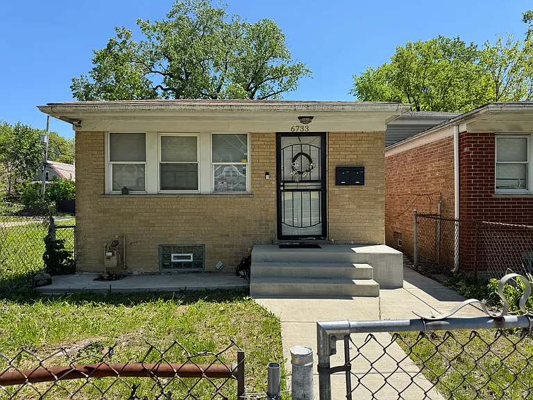 6733 S Racine Ave — Photo 10