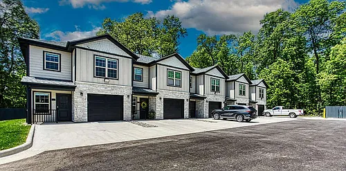 The Woods Townhomes Photo 1