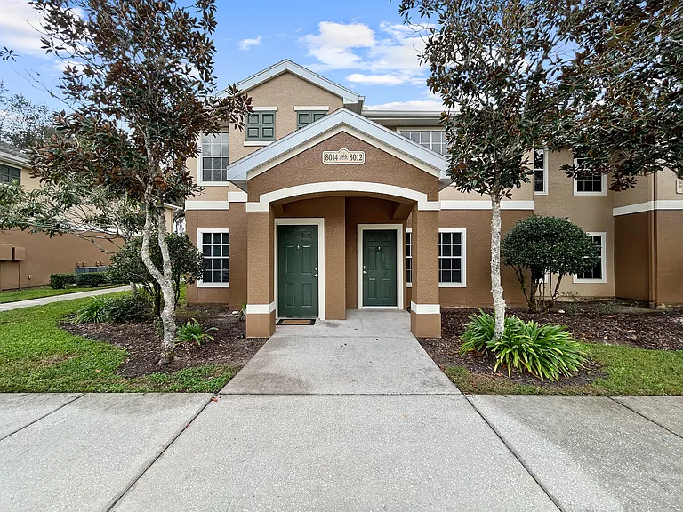 Brook Haven Apartments — Photo 16