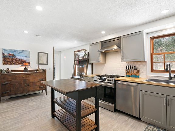 4th image of 175 Sak Road