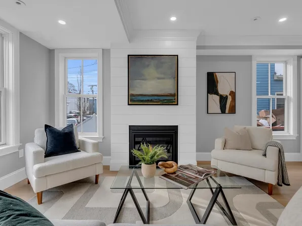 35 Tremont St #A, Cambridge, MA 02139