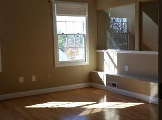 31 S 4th St, Warrenton, VA 20186