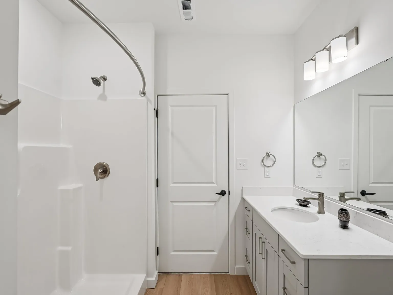Ridgeview West — Photo 3