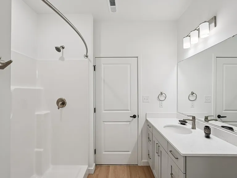 Ridgeview West — Photo 3