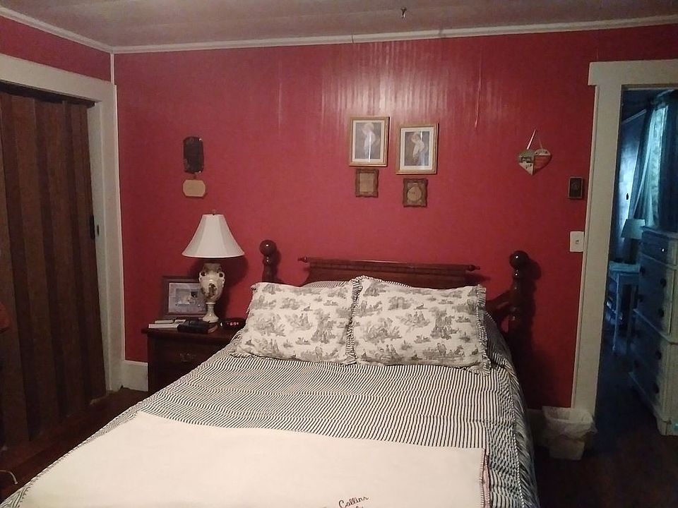 297 Lovers Ln, Gary, WV 24836 Zillow