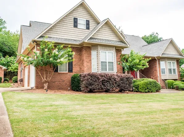 11 Royal Troon Dr, Anniston, AL 36207