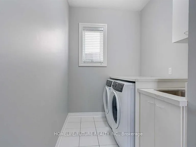 109 Boxwood Cres #MAIN 2ND — Photo 12